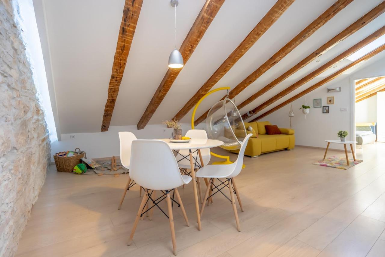 Fran Center Apartments Pula Bagian luar foto