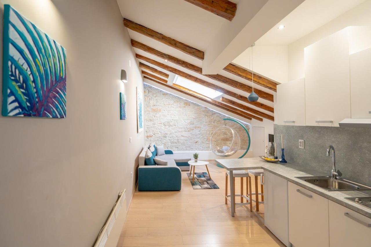 Fran Center Apartments Pula Bagian luar foto